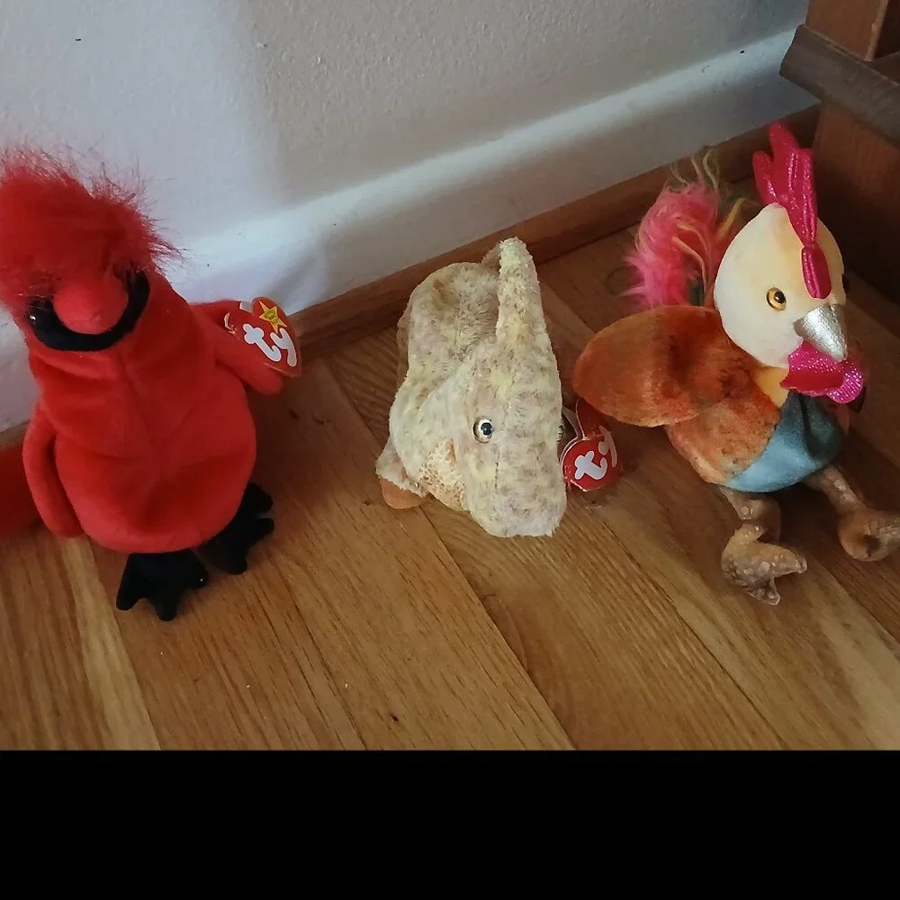 Ty Beanie Babies Red Cardinal Bird Mac + Rooster + Dinosaur Tooter x 3 used